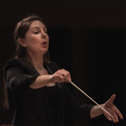 Karen Ní Bhroin - Conductor